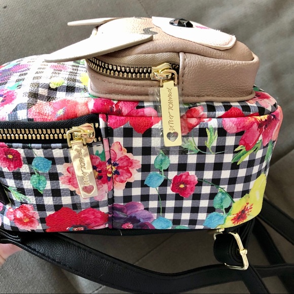 Sold • Extremely Cute Puppy Dog Mini Backpack NWT Betsey - Picture 6 of 12